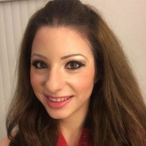 Meet your Posher, Christine